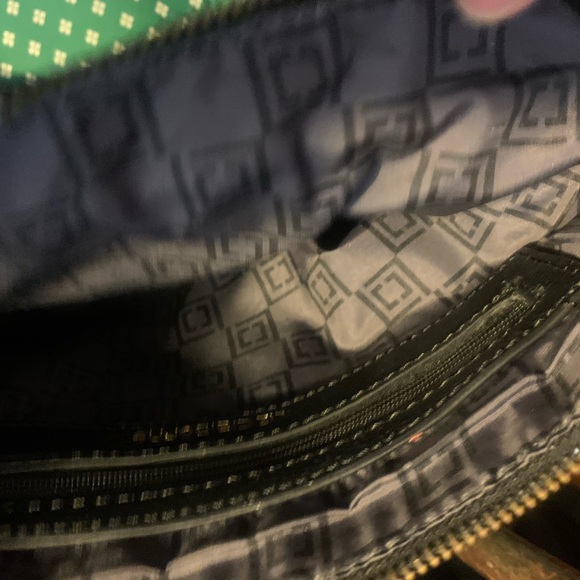 2 Liz Claiborne crossbody bags - Picture 6 of 13